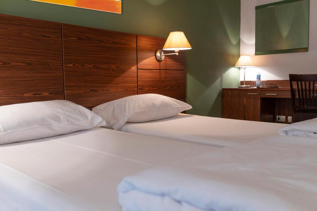 Hotel Lago Di Garda Малчезине Екстериор снимка