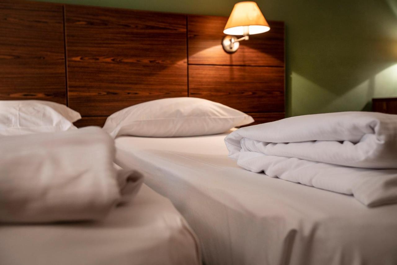 Hotel Lago Di Garda Малчезине Екстериор снимка