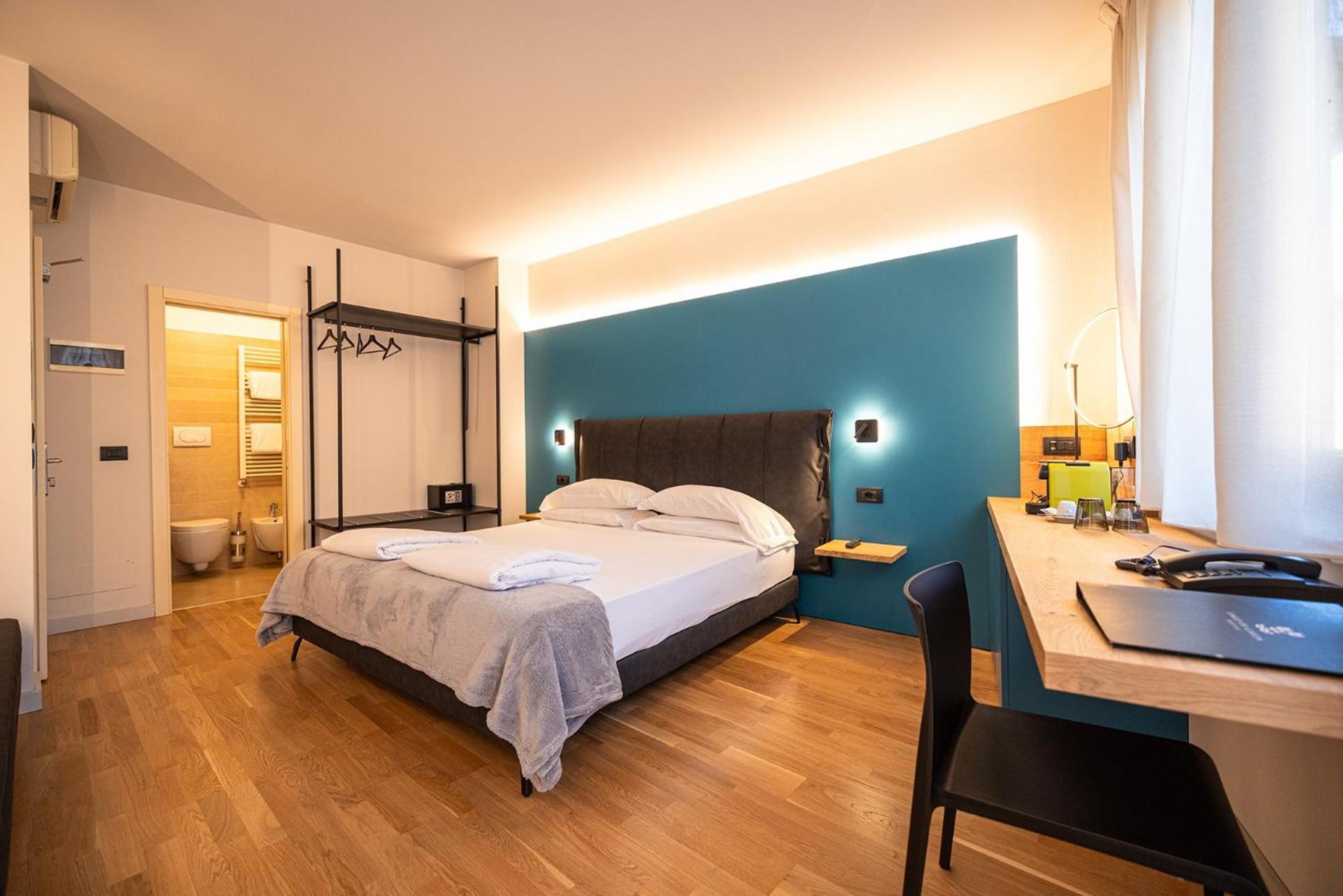 Hotel Lago Di Garda Малчезине Екстериор снимка