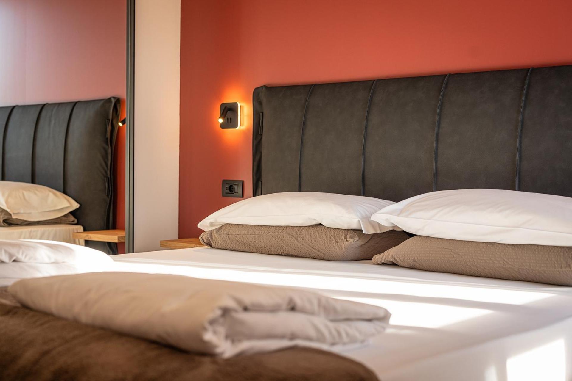 Hotel Lago Di Garda Малчезине Екстериор снимка